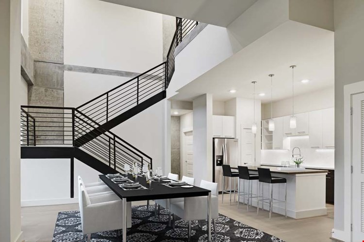 Camden McGowen Station Image 9