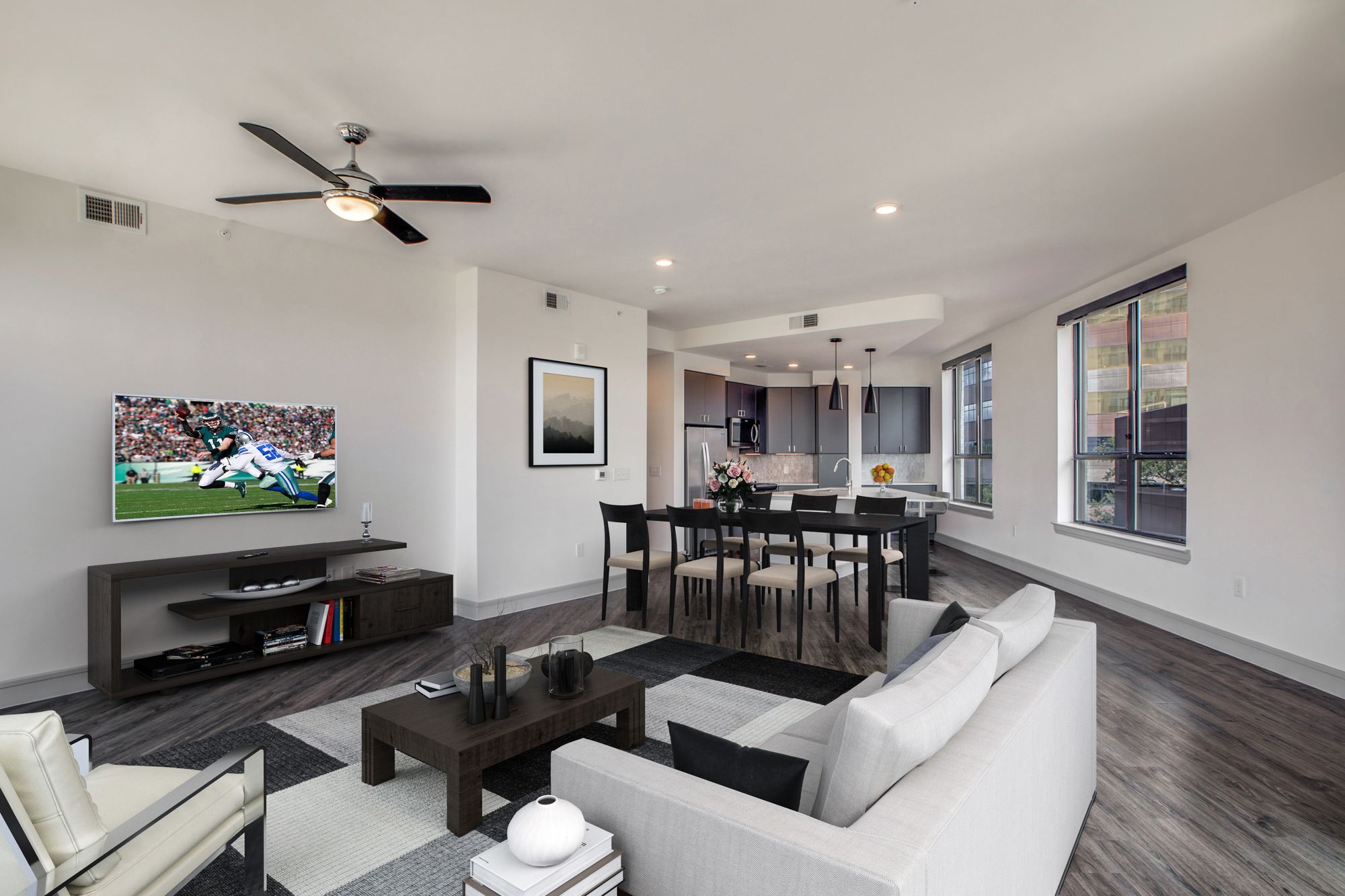 South Main Building Image 30