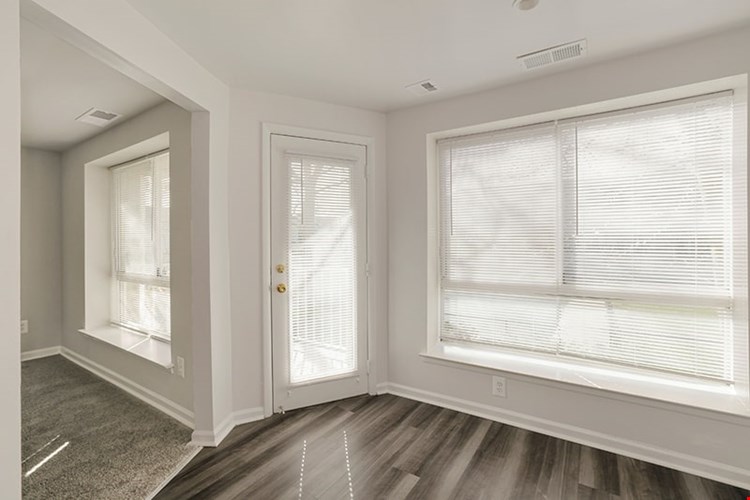 The Centre at Silver Springs Apartments Image 2