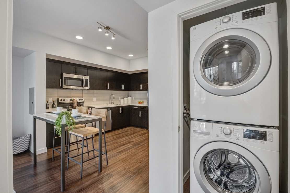 The Fifty Five Fifty Image 7