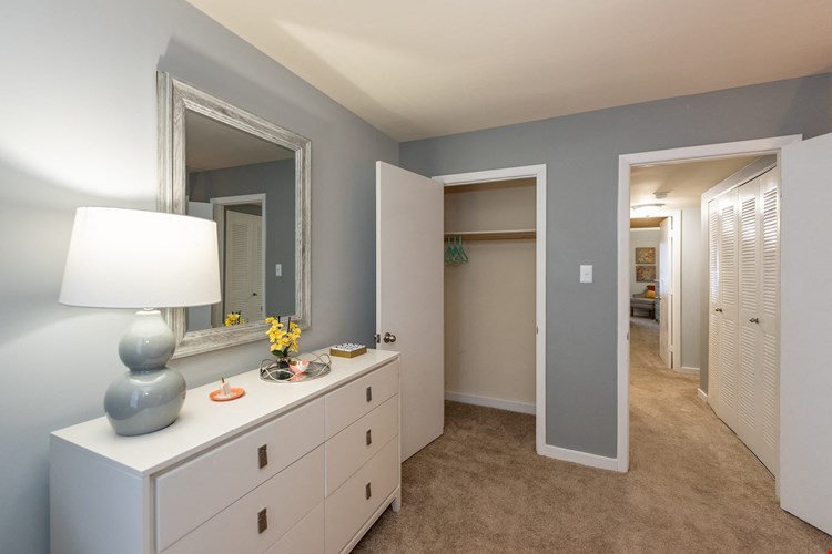 Hanover Crossing  Image 27