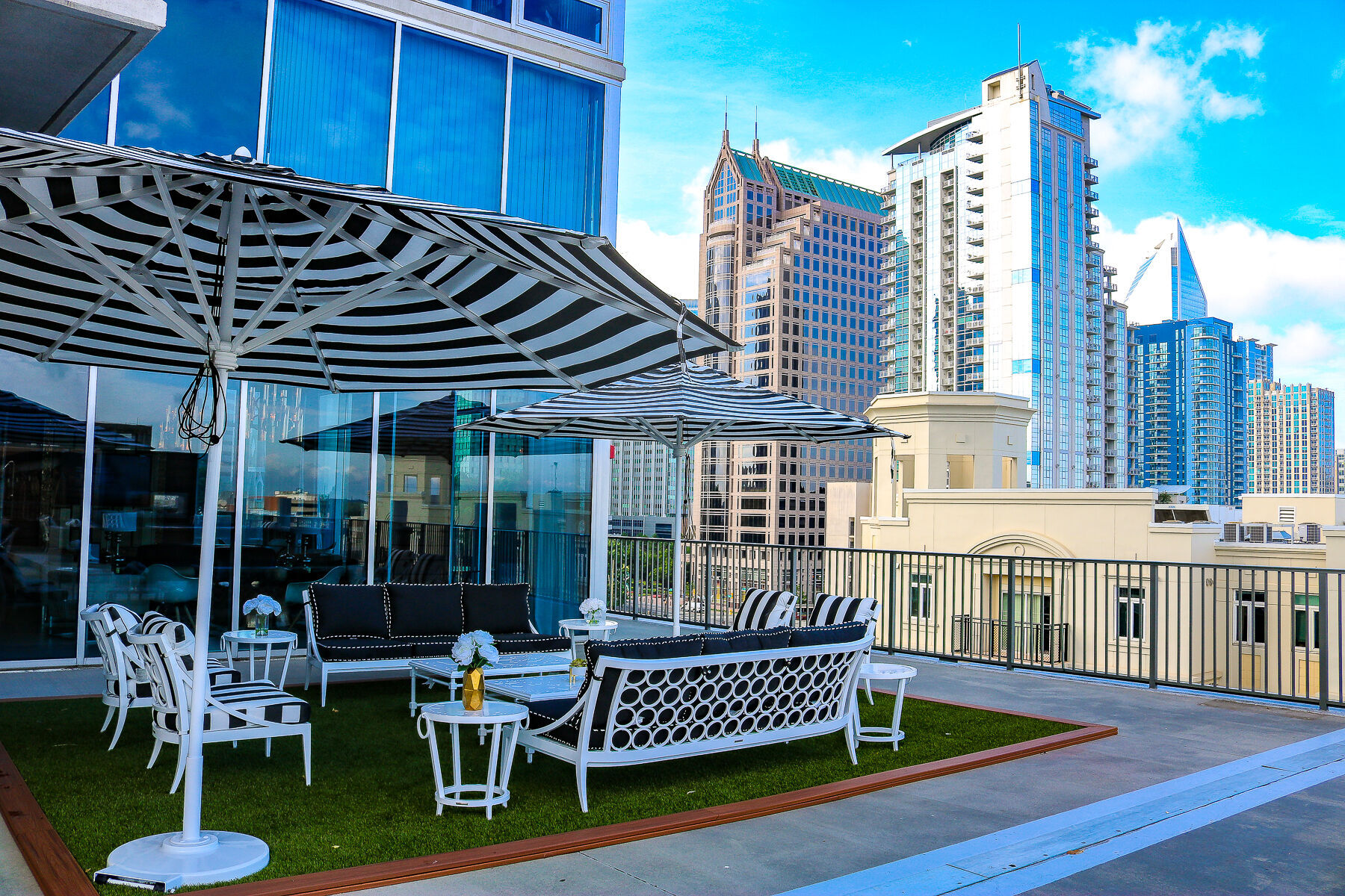 The VUE Charlotte On 5th Image 41