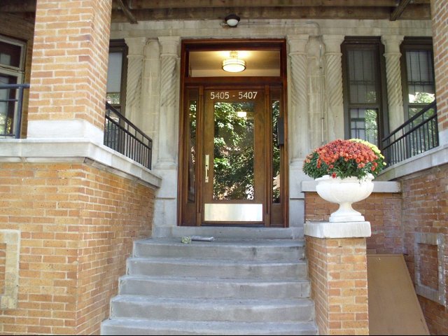 5405-5407 S Woodlawn Avenue Image 6