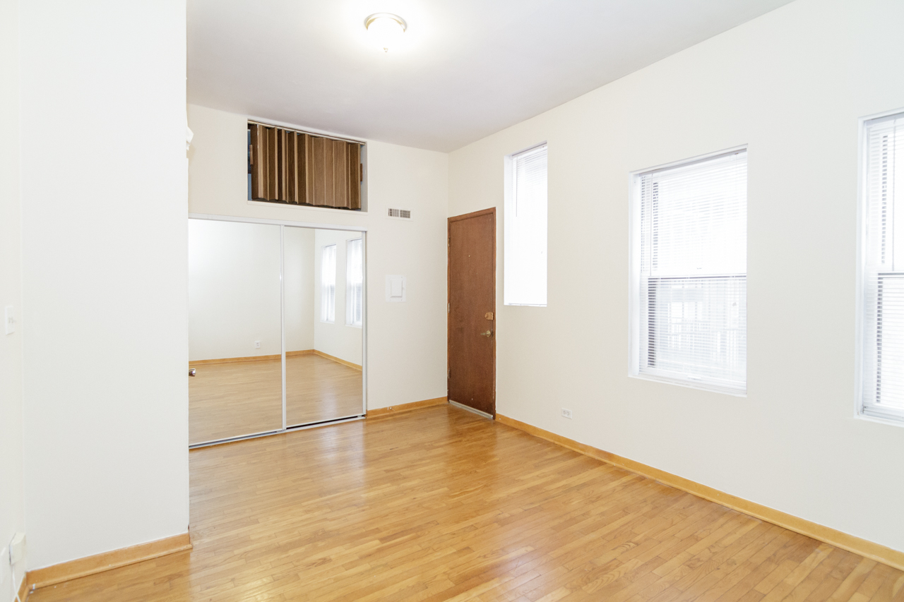 871-77 W. Lill Image 22