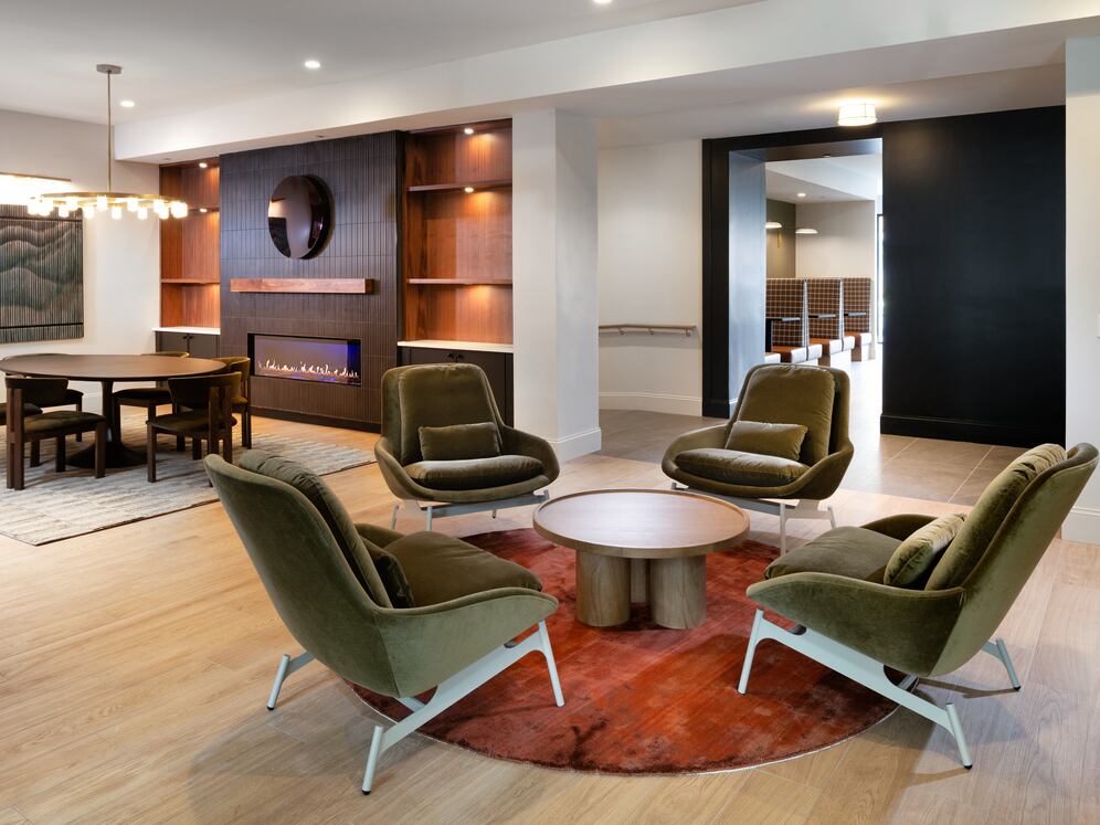 Building 100 Work Lounge