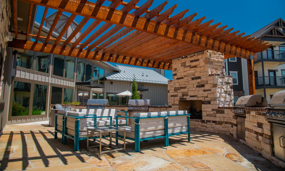 Stonehorse Crossing Image 2