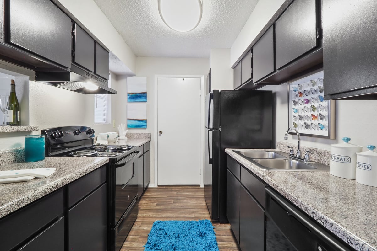 Cypress Creek Crossing Image 9