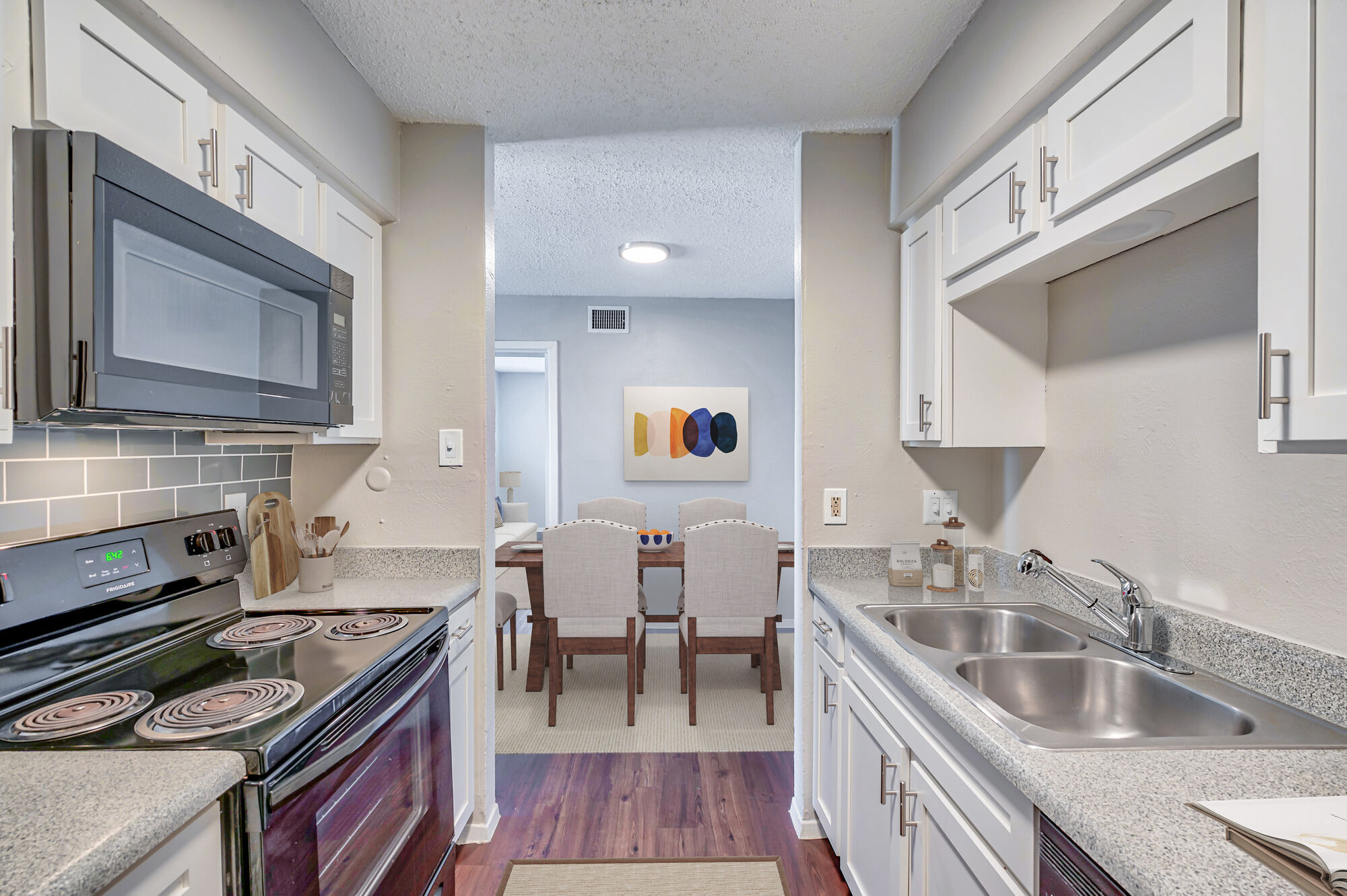 South Shore Coastal Living Image 13