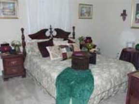 Glen Oaks Apartments Image 7