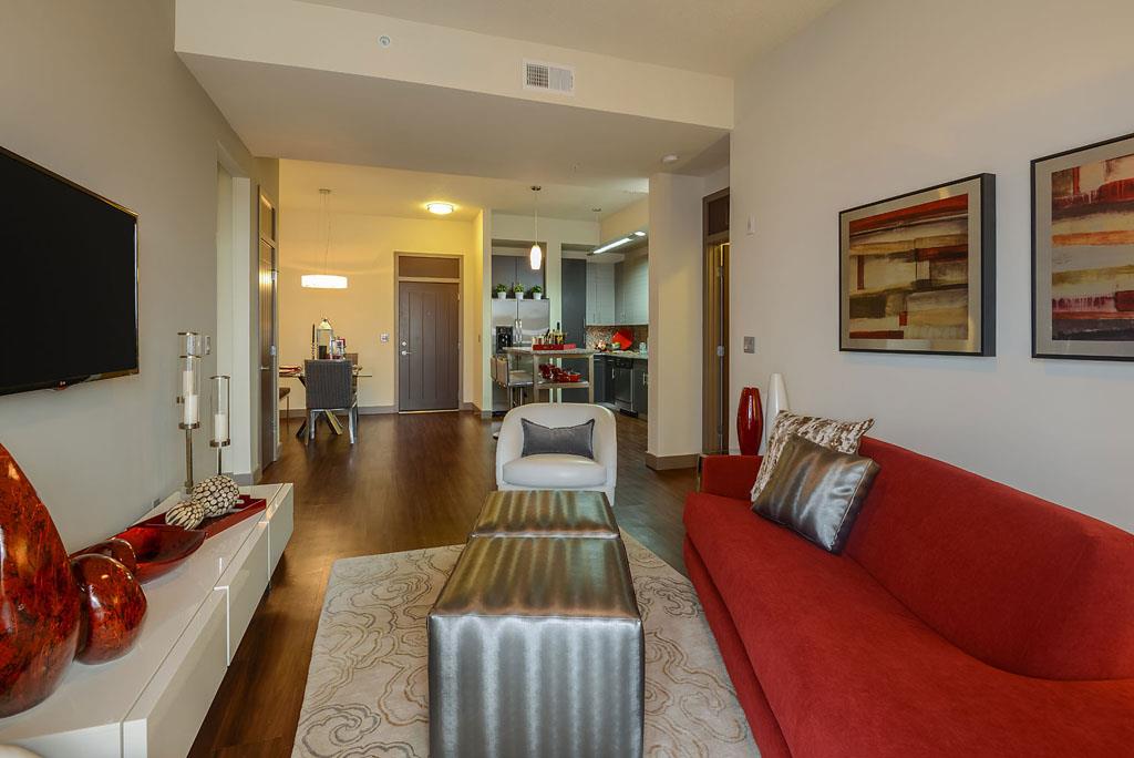 5 Thousand Town Image 8