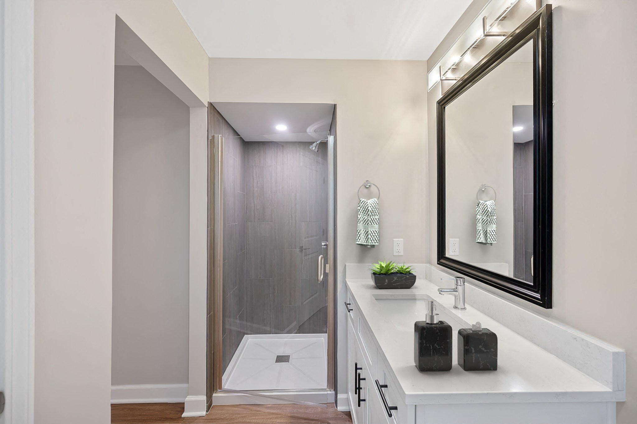 Indian Creek Apartments and Townhomes Image 21
