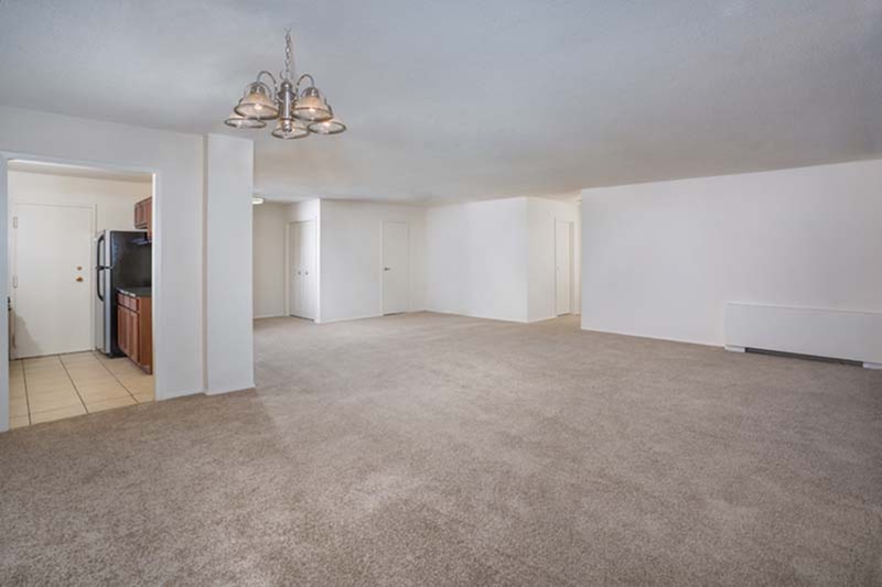 Cole Spring Plaza Image 4