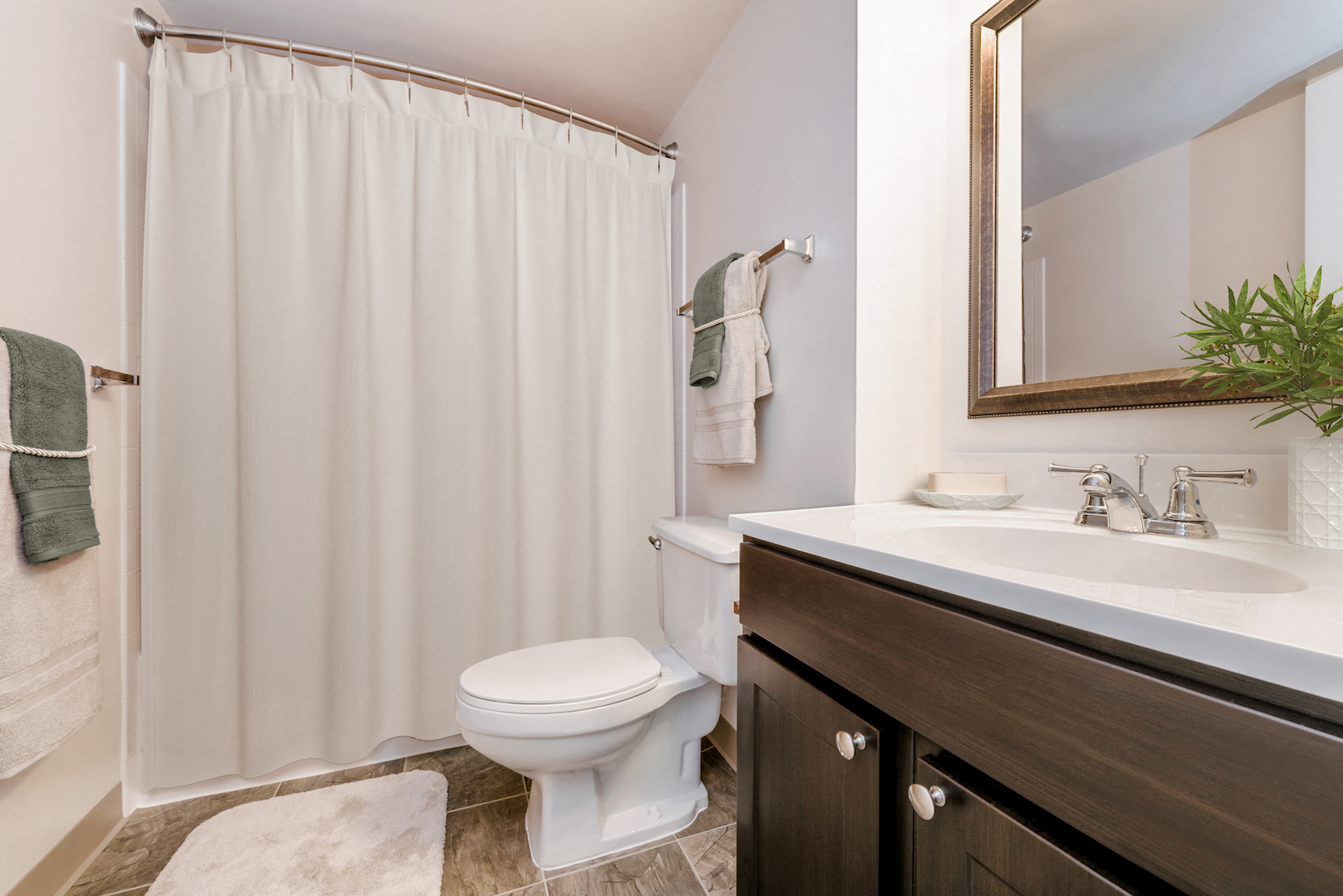 The Apartments at Charles Plaza Image 37