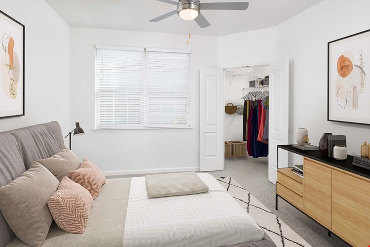 Camden Montague Image 7