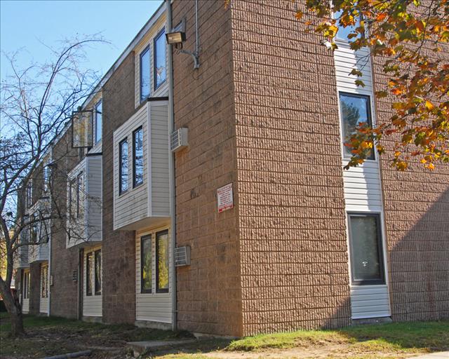 Stone Creek Apartments Image 1