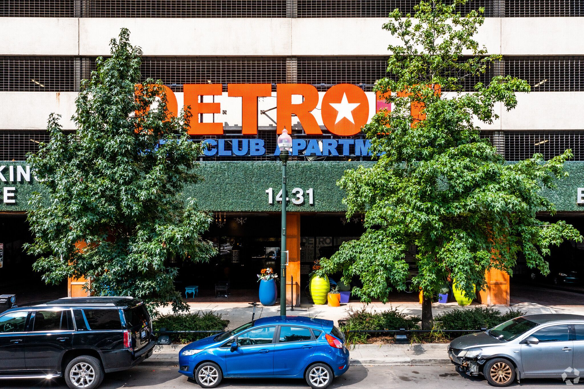 Detroit City Club Apartments