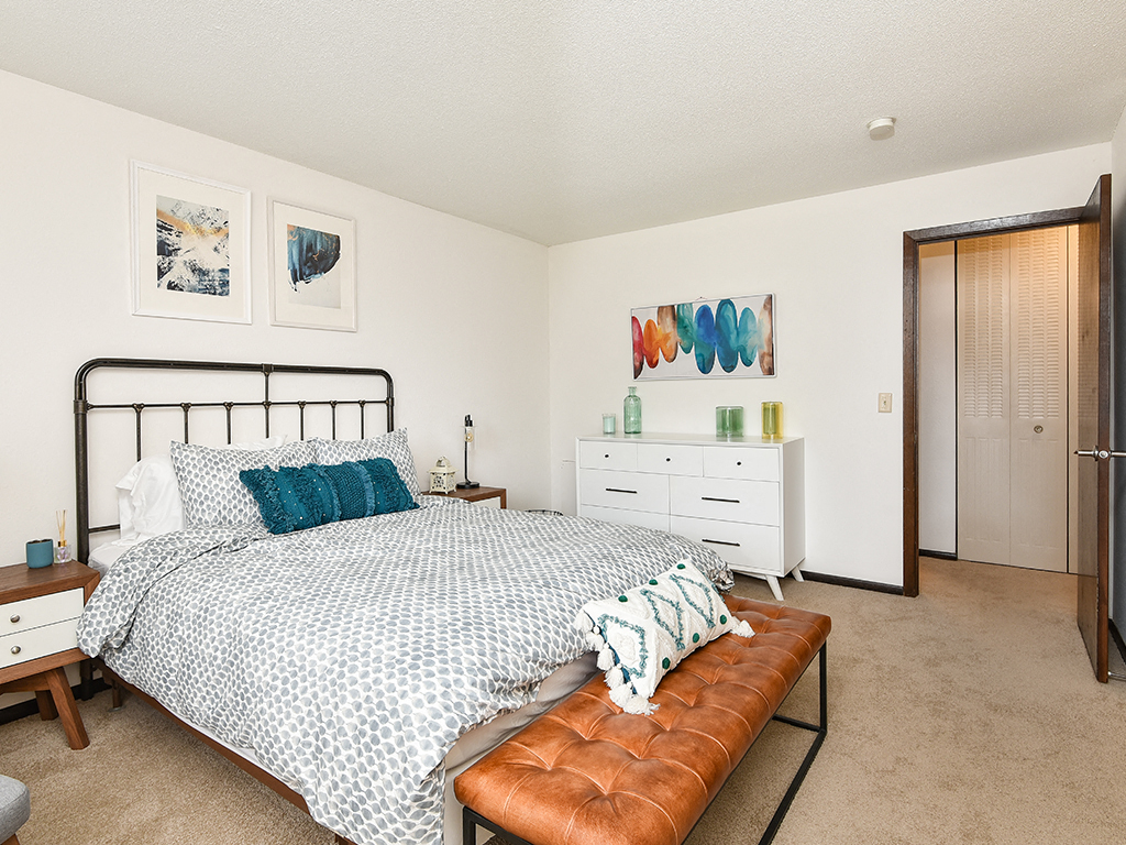 Pines of Burnsville Image 12