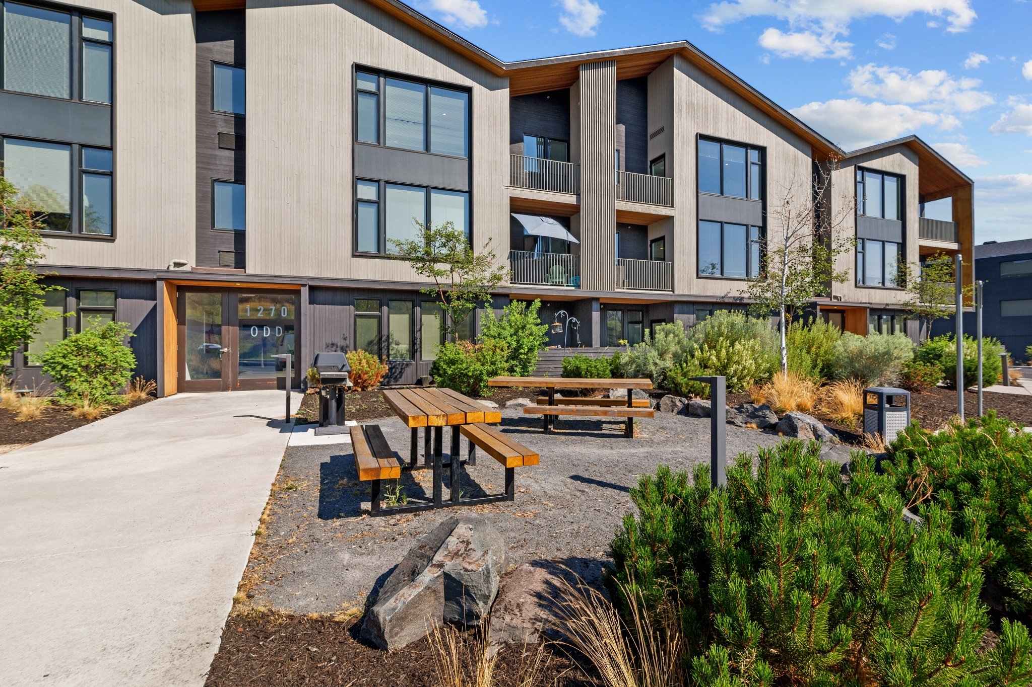 Range Apartments Image 31