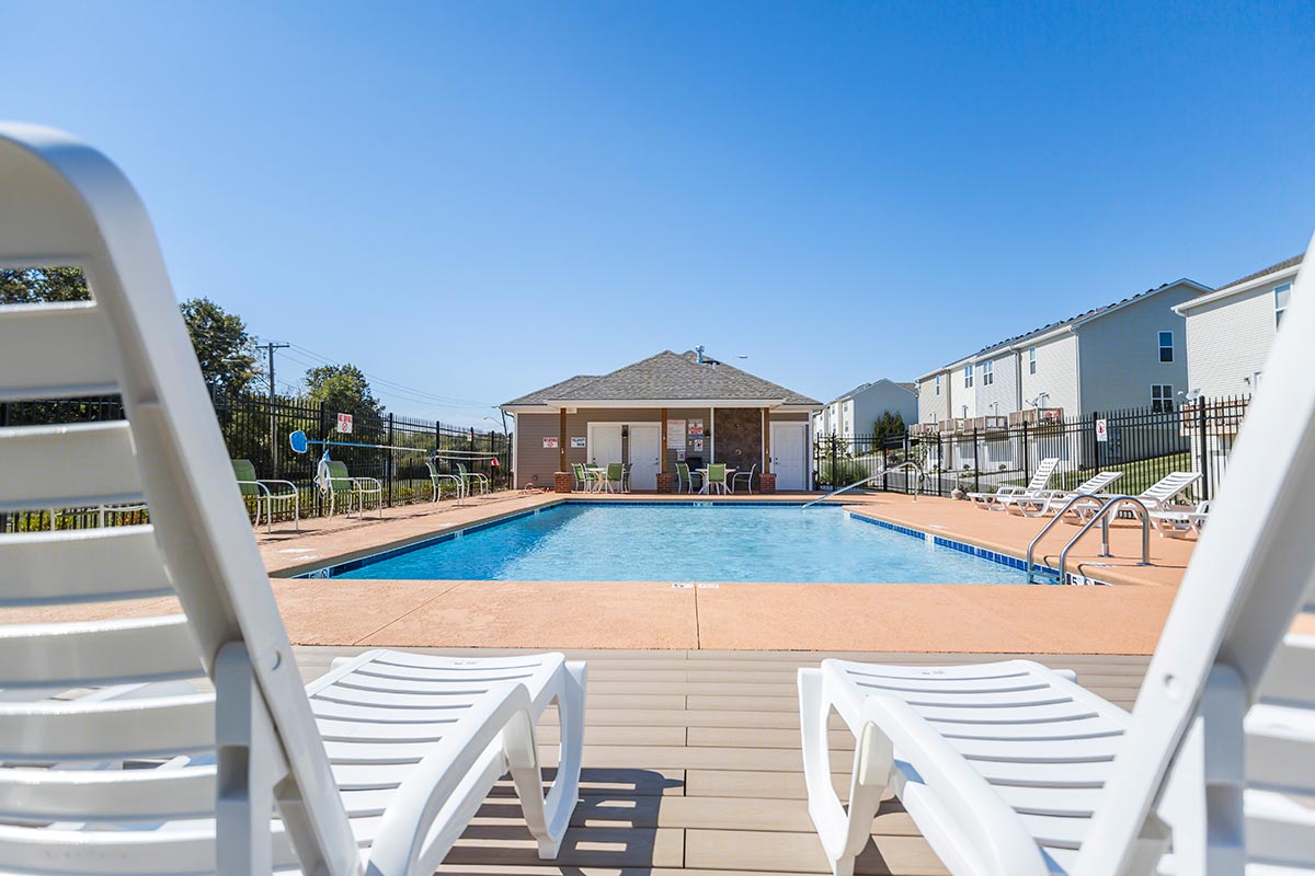 Parkway Oaks Townhomes and Duplexes Image 3