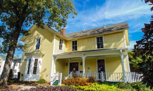 Apartments At The Gardens At Anthony House Greensboro