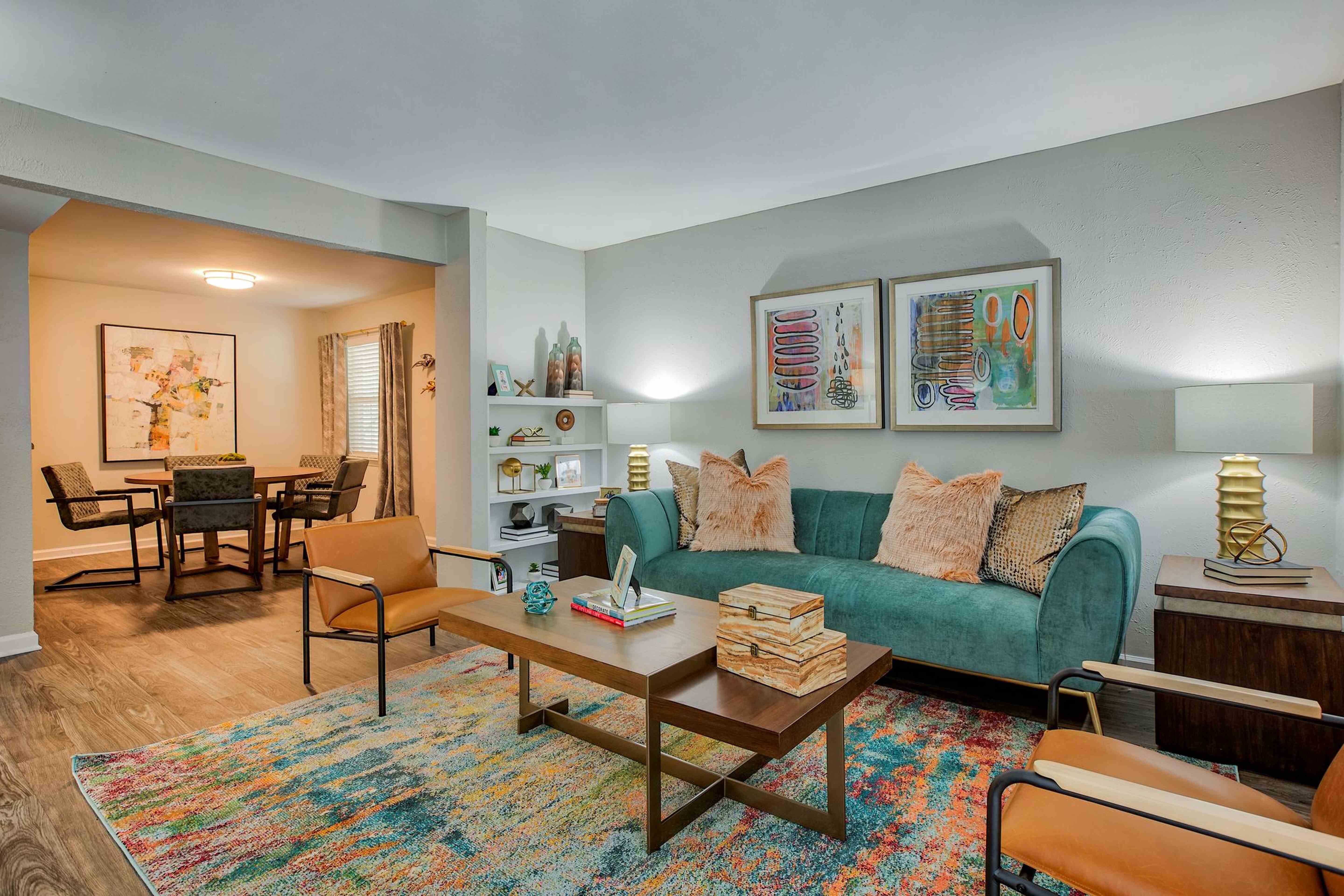 865 Bellevue Apartments Image 20