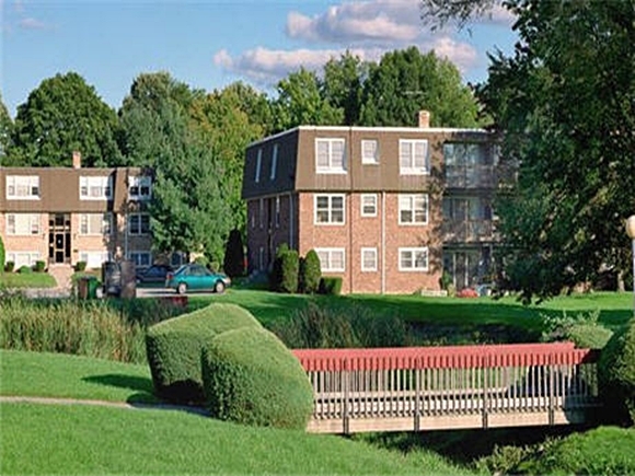 The Four Seasons Image 3