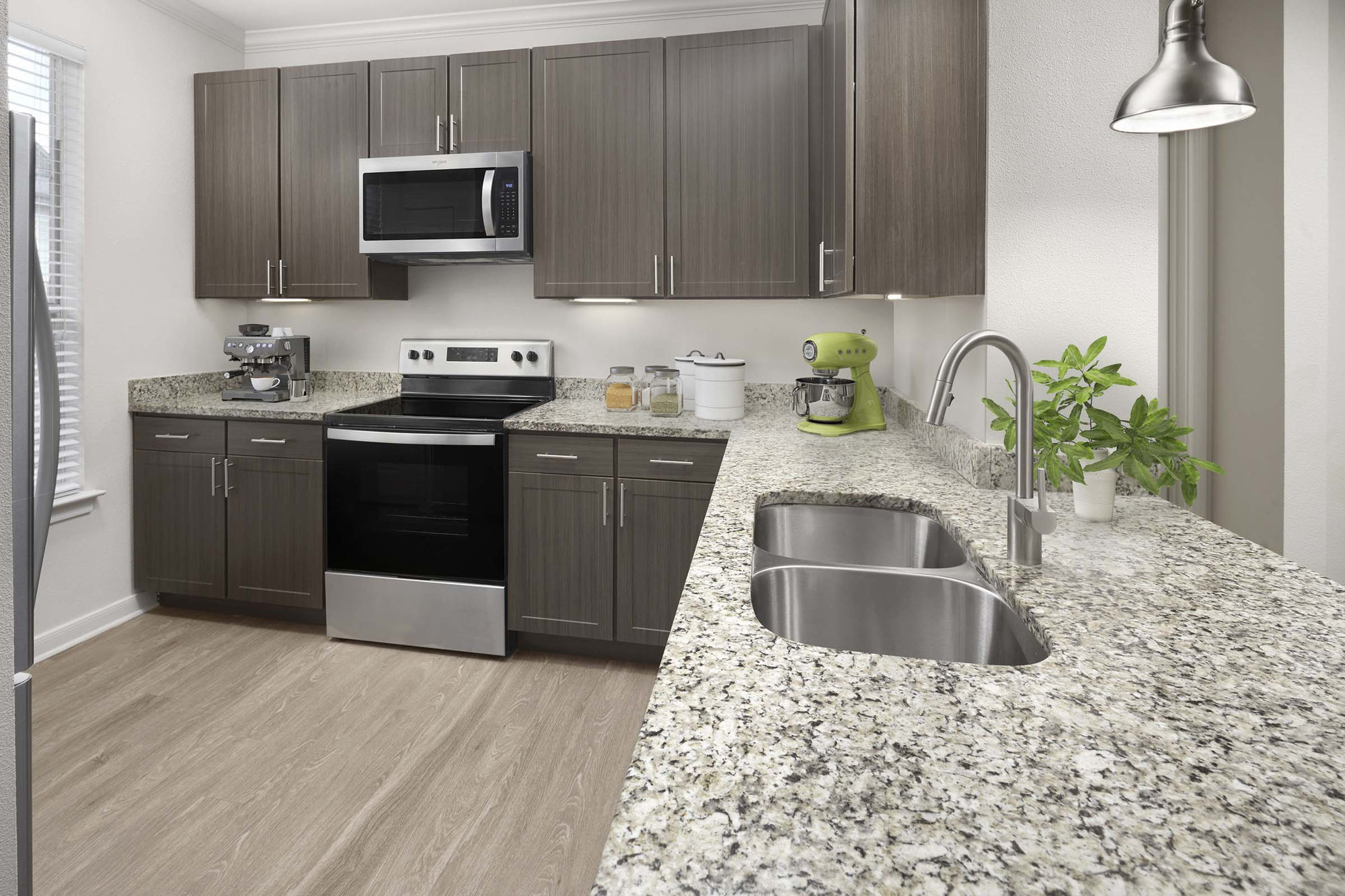 Camden Cedar Hills Image 2