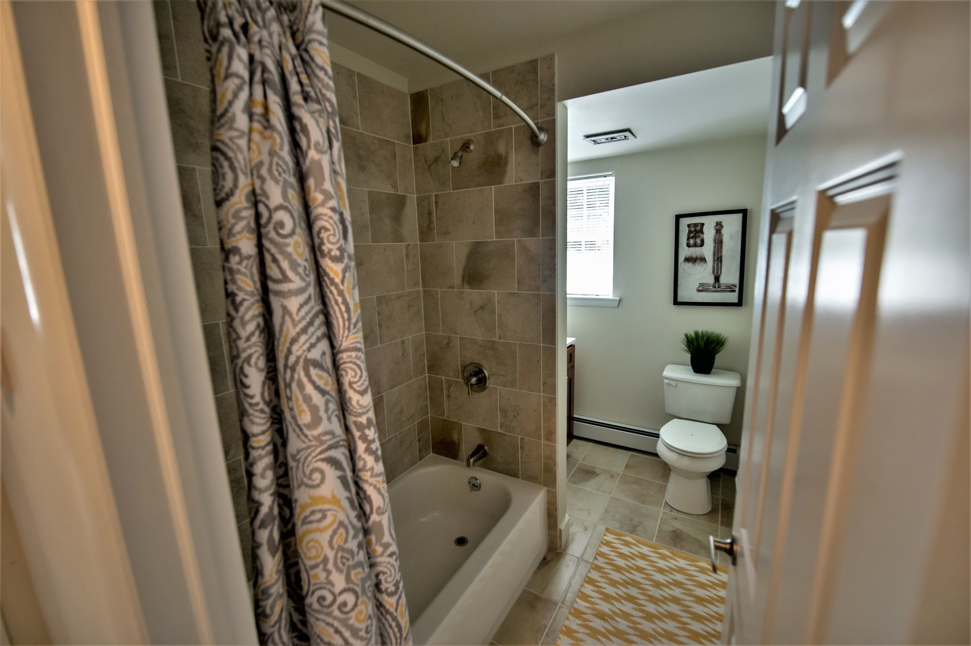 Goshen Manor Apartments Image 11