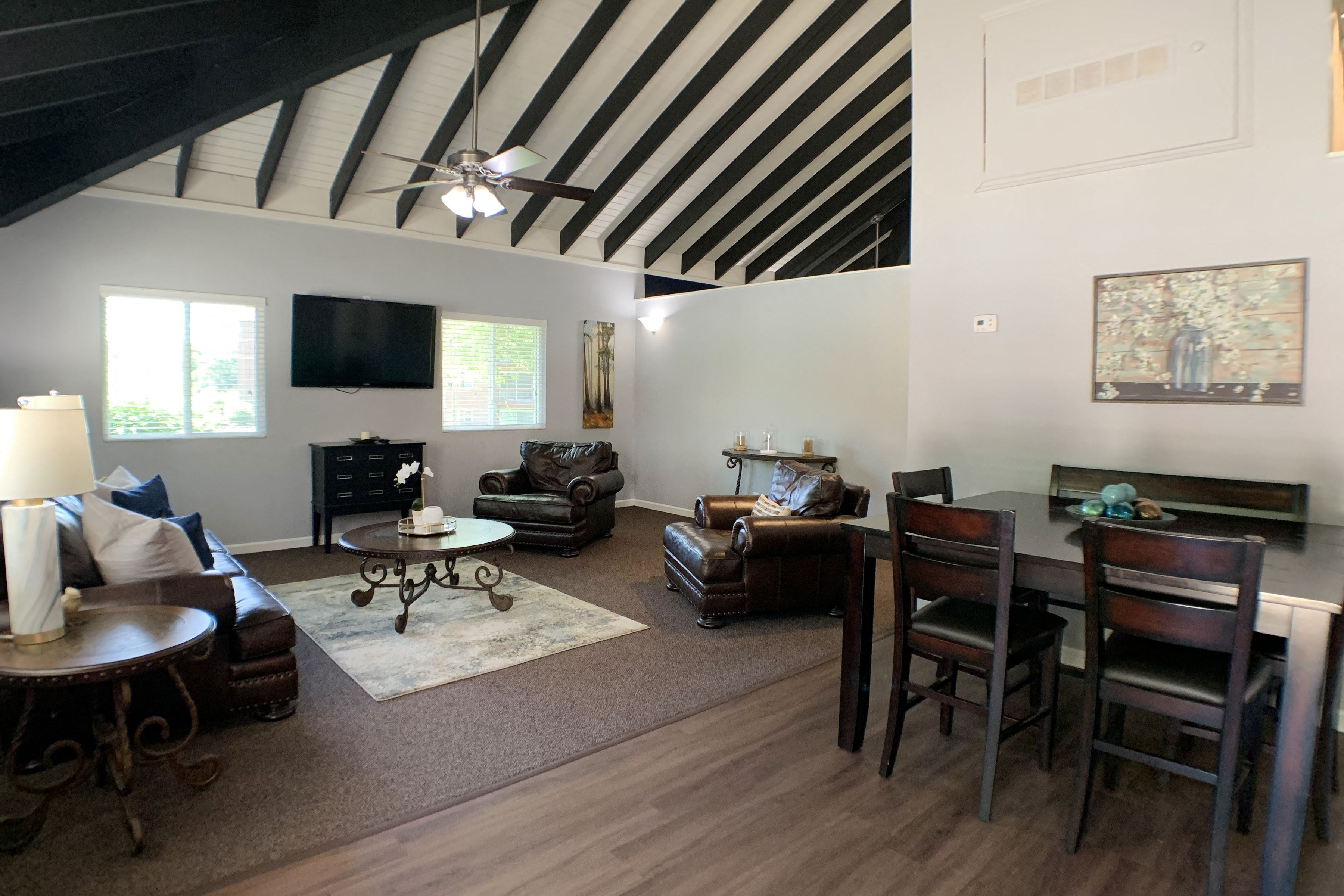 Fox Run Apartments Image 9