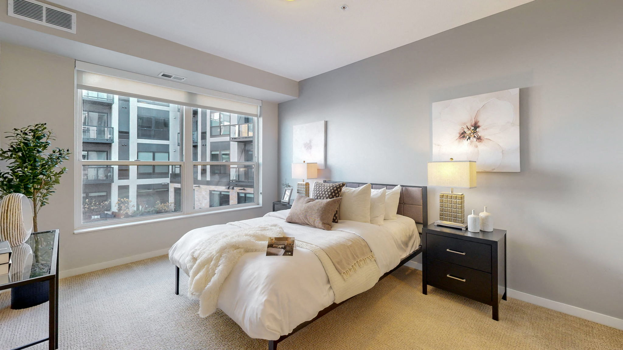 Residences at 1700 Image 9