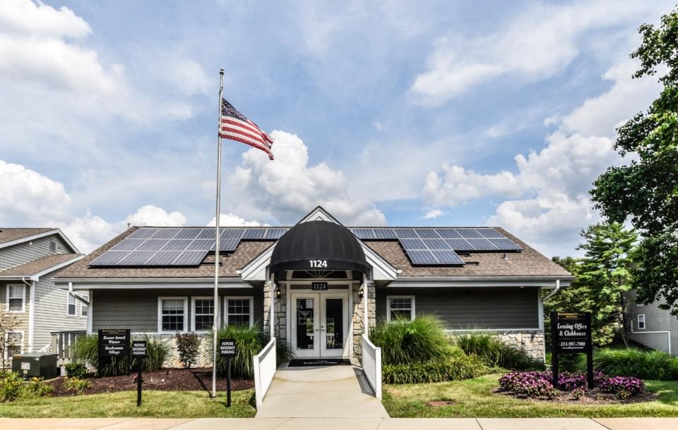 Apartments at Bonhomme Village Olivette