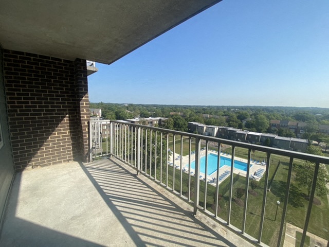 Middletowne & The Dona Image 103