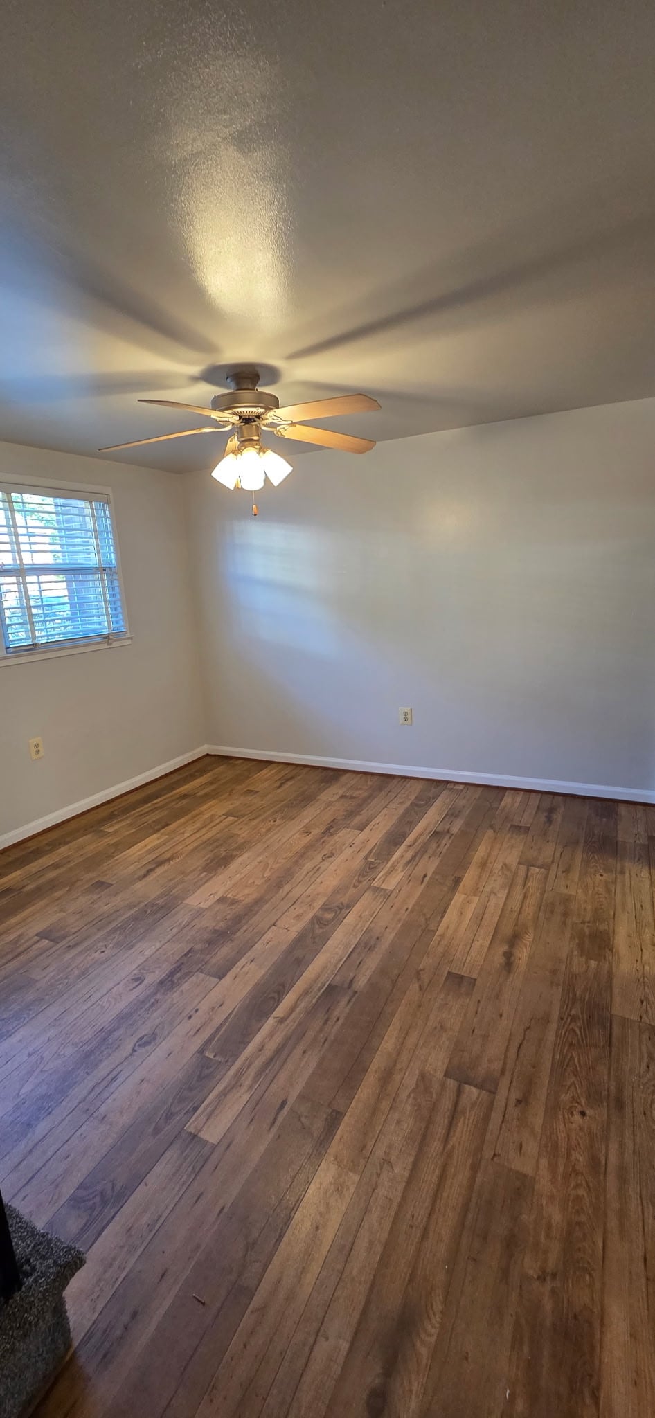 Longview Image 103
