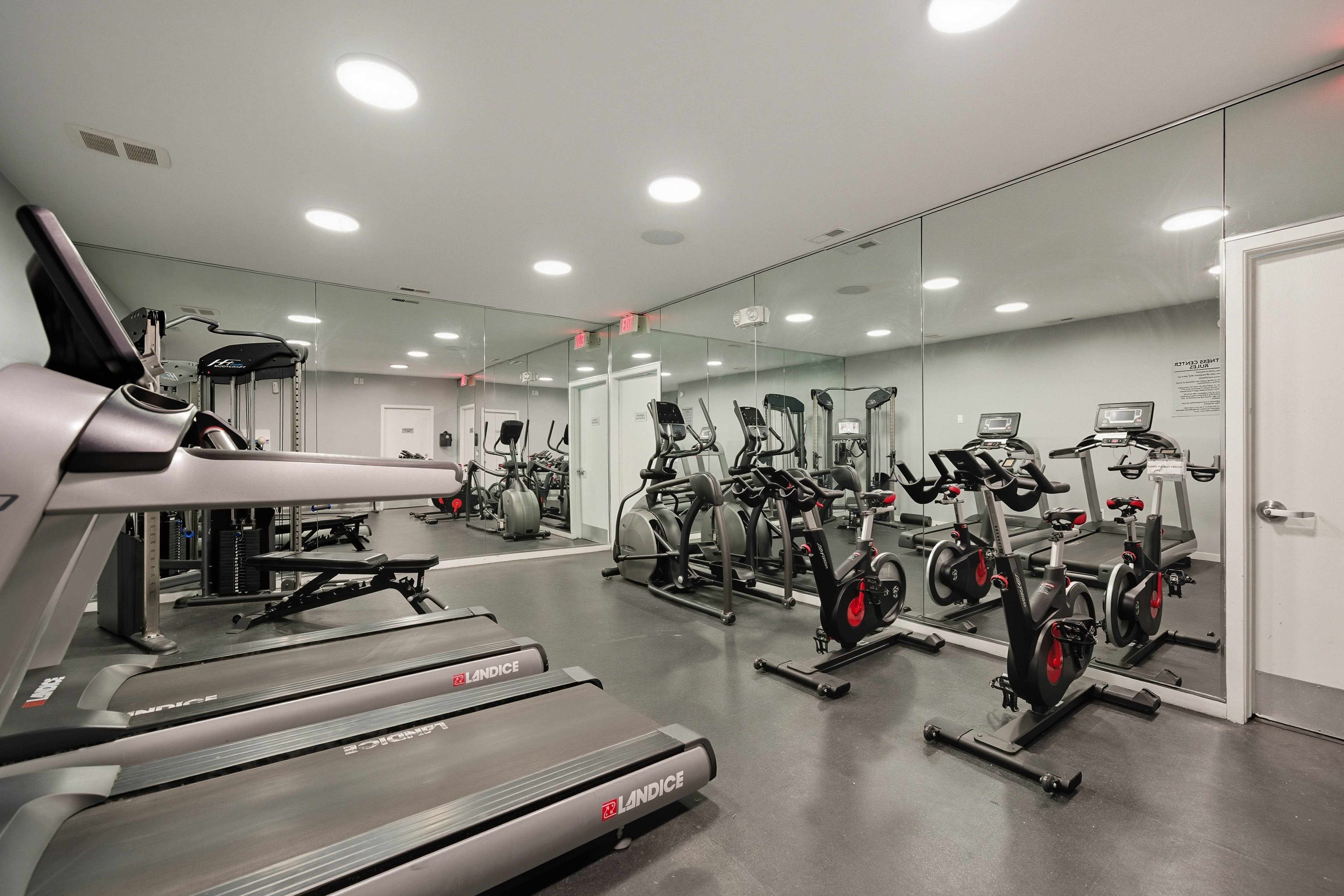 State-of-the-art 24/7 Fitness Center at Franklin River Apartments in Southfield, MI