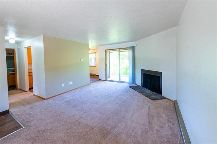 Royal Oaks Apartments Image 16