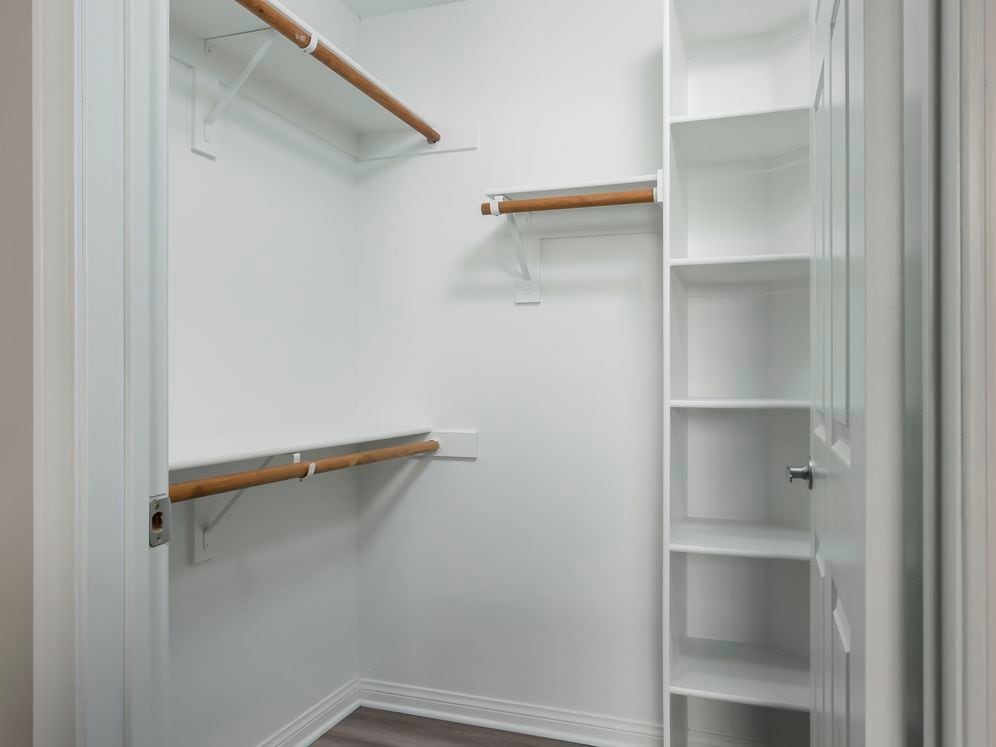 Walk-in Closets