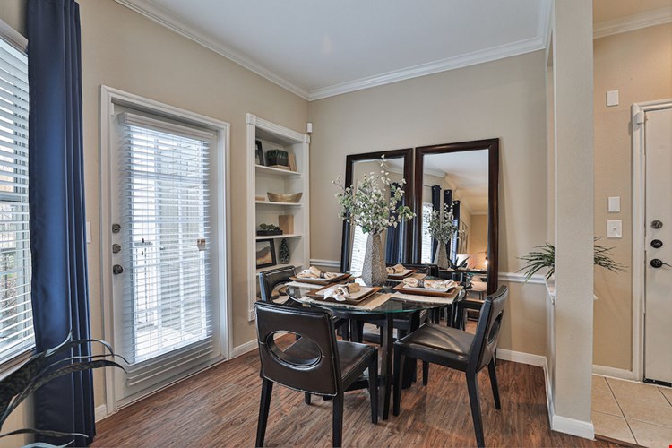 Enclave At Woodbridge Image 5