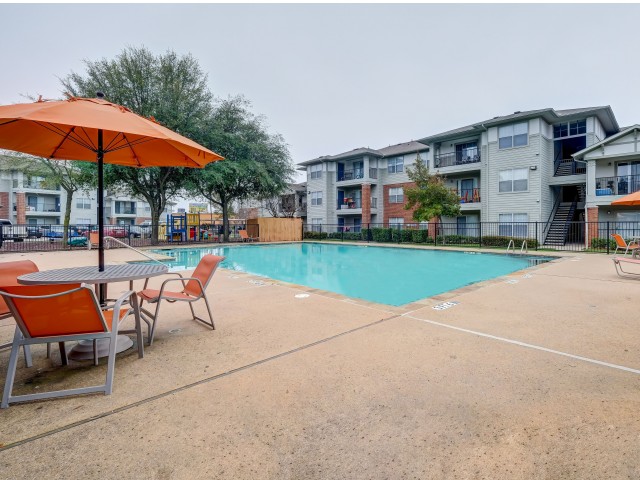 Flats at Five Mile Creek Apartments Image 1