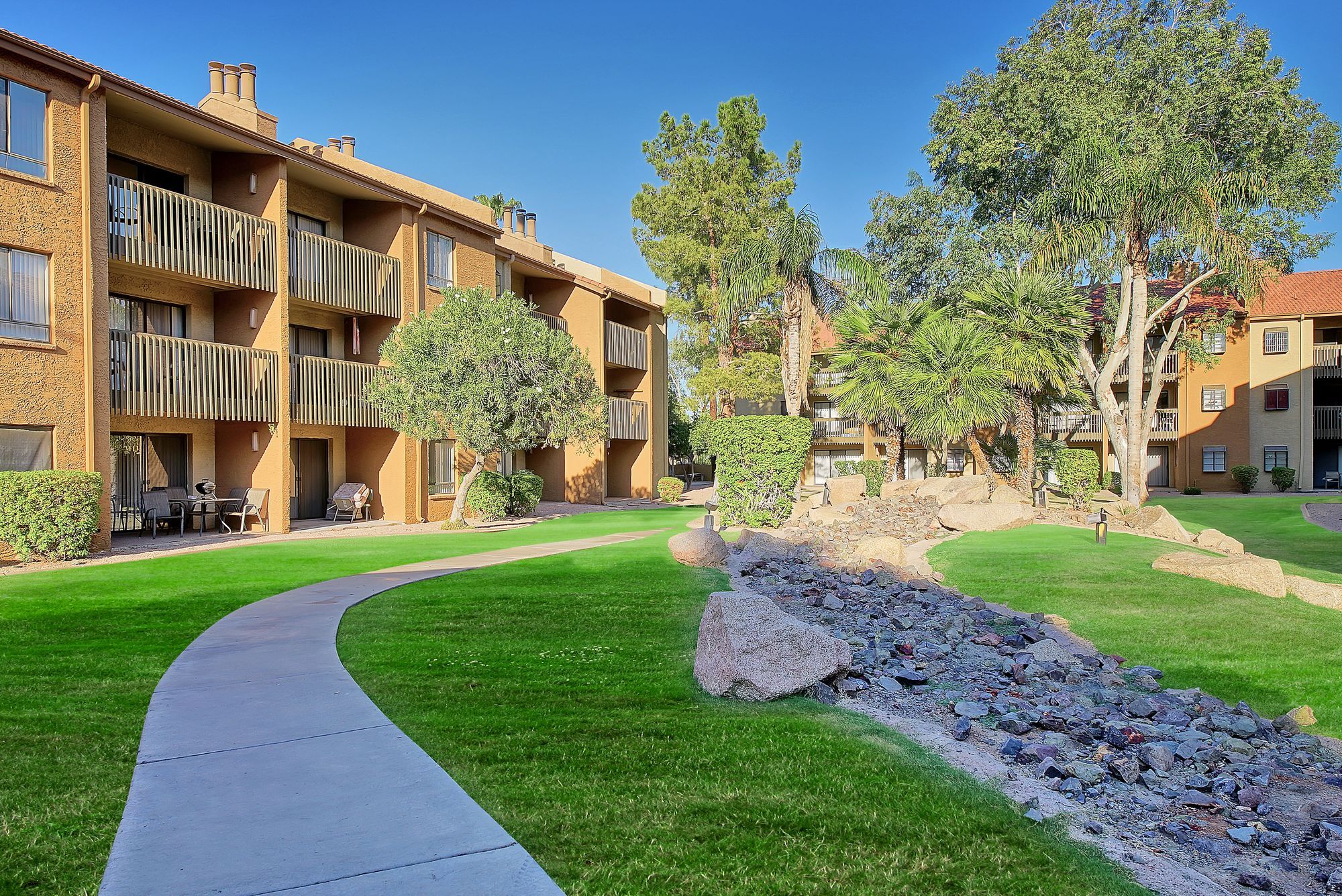 Renaissance Apartment Homes Image 9