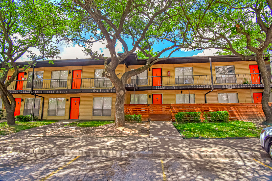 Arlo Apartments Image 2