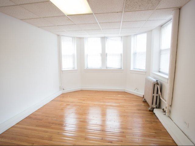 5120 S Hyde Park Boulevard Image 10