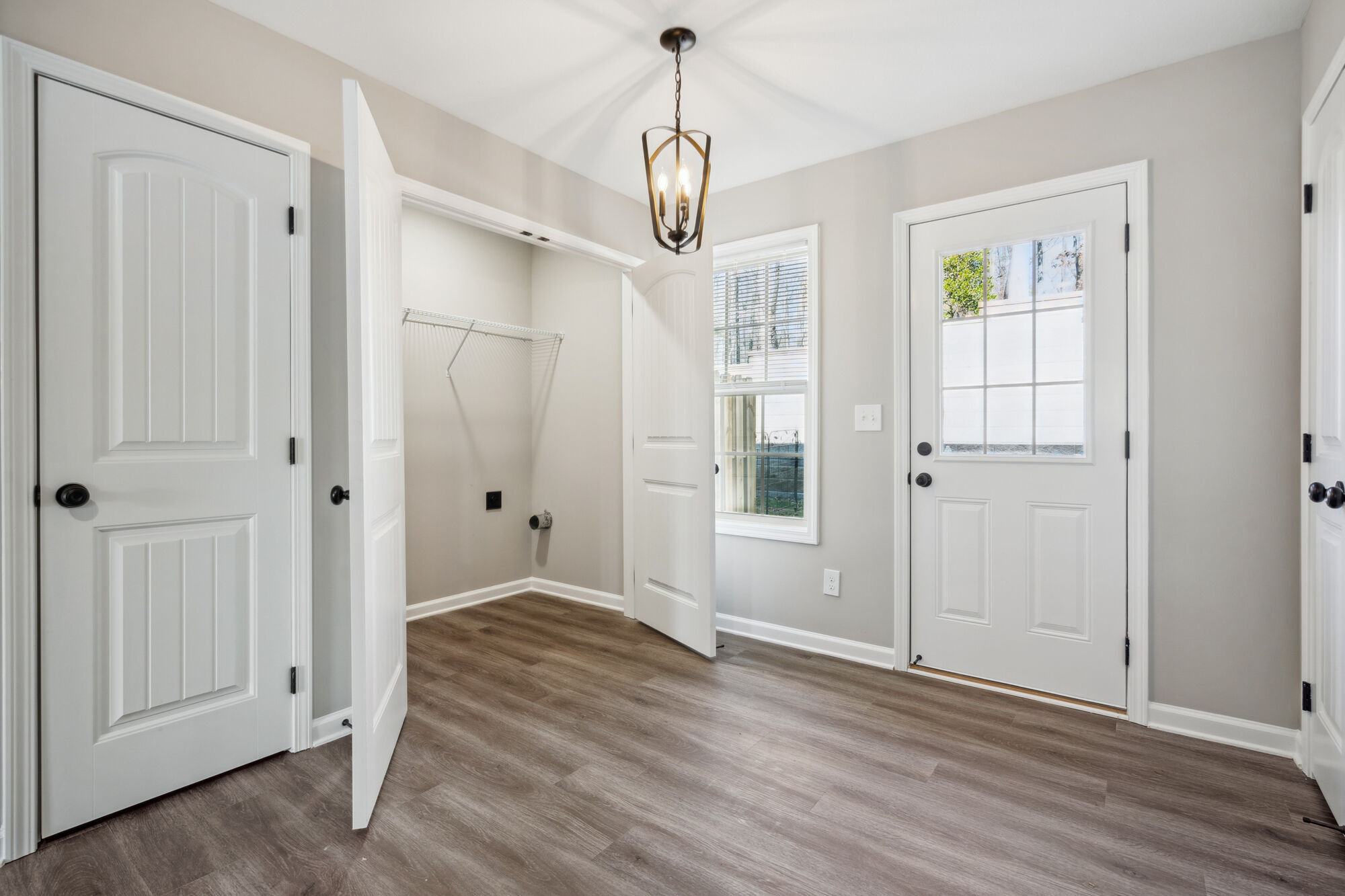 Center Pointe Townhomes Image 22