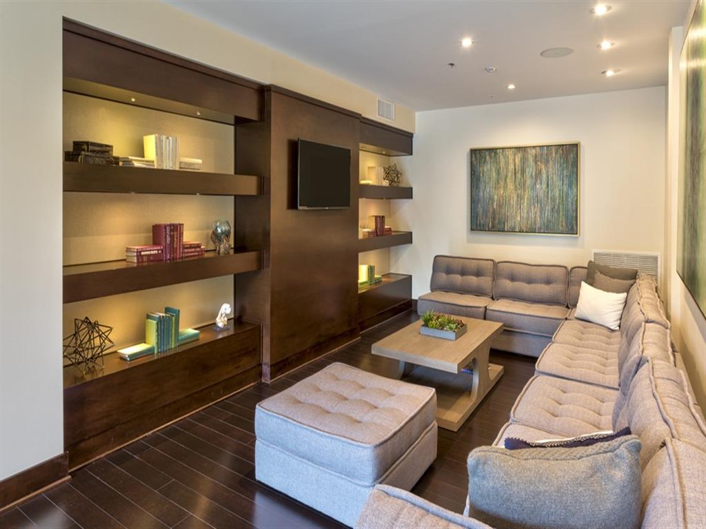 Berkshire Main Street Image 17