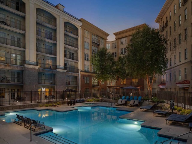 Buckhead 960 Image 3
