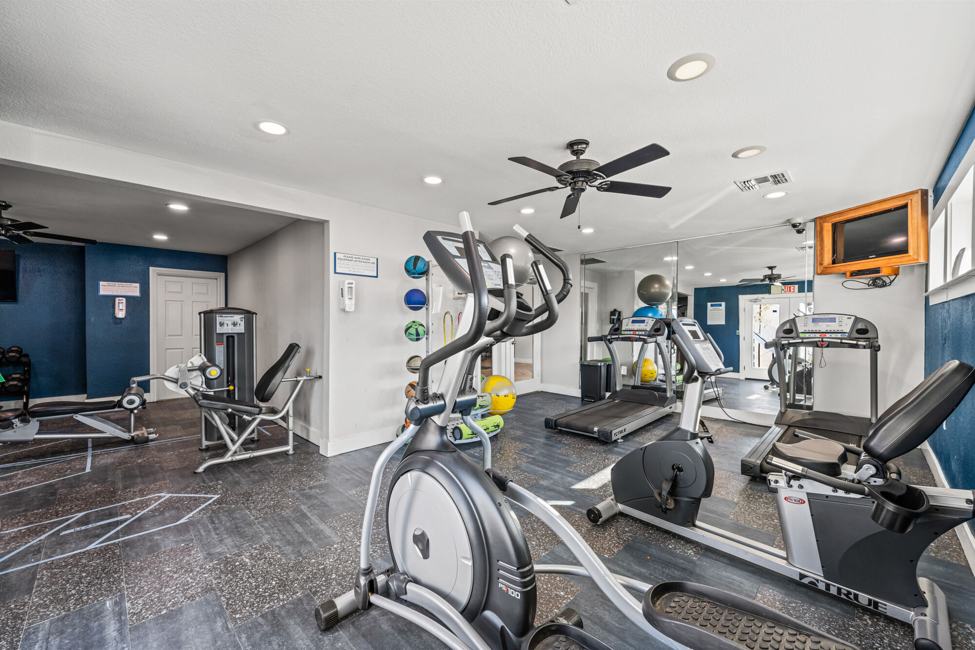 18Eleven Frankford Image 354