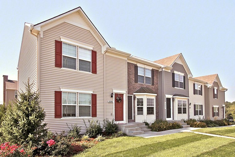 Parkway Oaks Townhomes and Duplexes Image 6