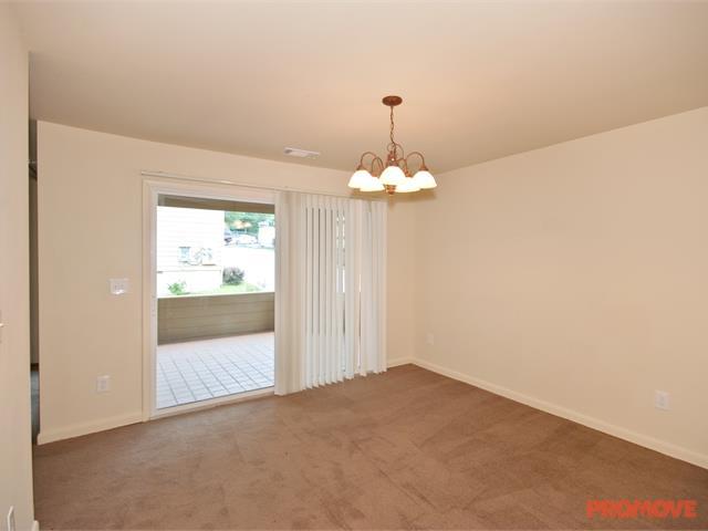 Esquire Apartments Image 7