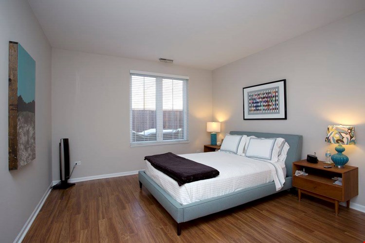 Deerfield Village Centre Image 7