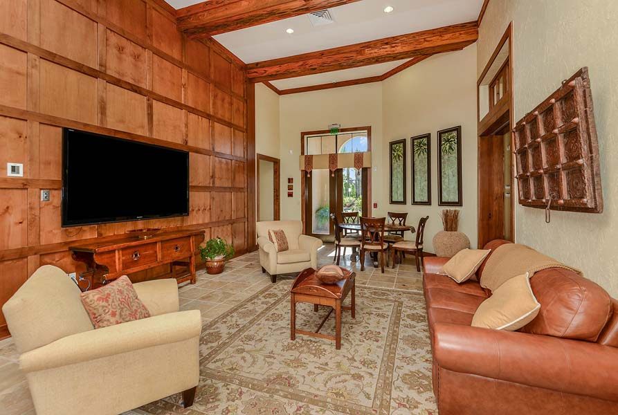 Hacienda Club Image 4