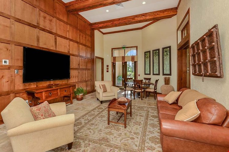 Hacienda Club Image 4